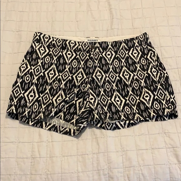 3 for $10🎁 Women’s old navy shorts size 10 - Picture 1 of 6